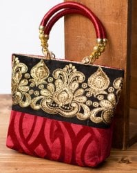 インドのゴージャスハンドバッグ - ブラック＆ゴールドの商品写真
