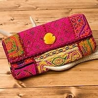 【1点物】カッチ刺繍のクラッチバッグ−ショルダー付きの商品写真