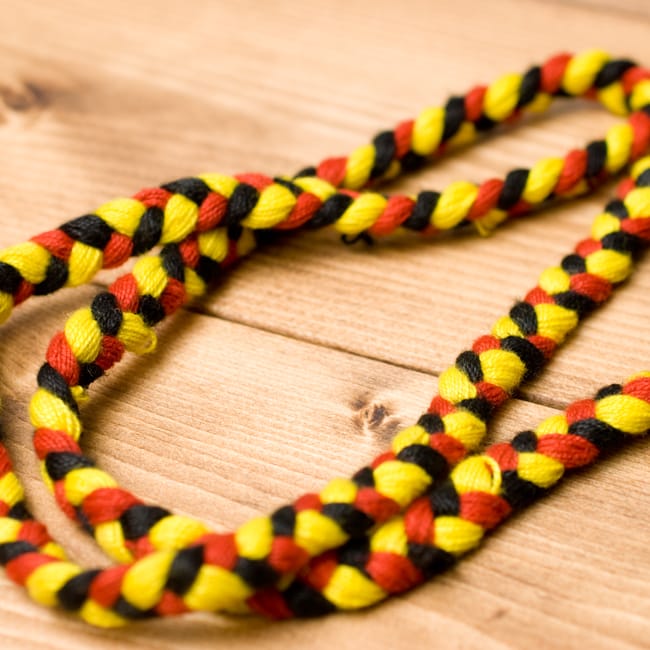 【1点物】カッチ刺繍のクラッチバッグ−ショルダー付きの商品写真 10枚目 ストラップはこのようなデザインとなります。