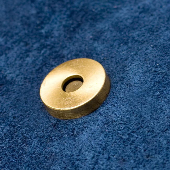 【一点物】アラブのショルダーバッグ-Lサイズ 7 - マグネットボタンでしっかり留まります。