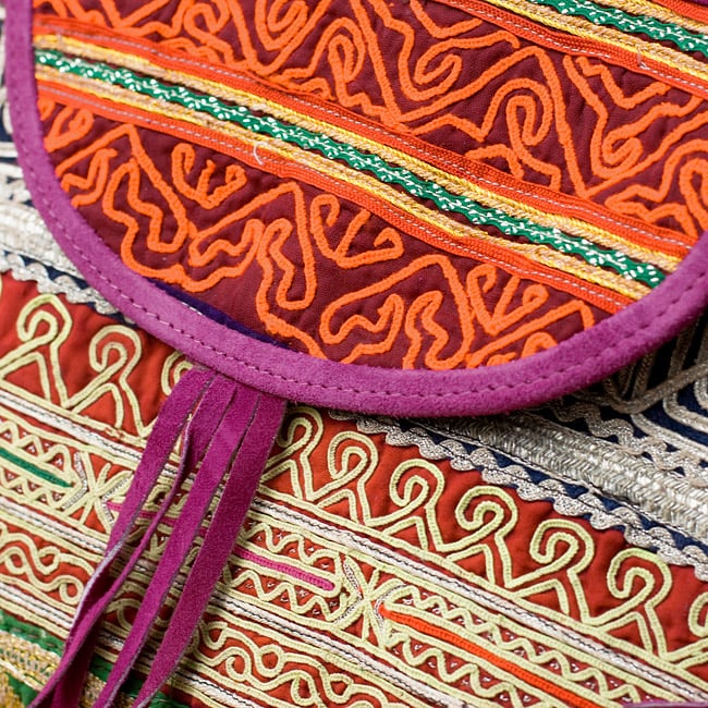 【一点物】アラブのショルダーバッグ-Mサイズ 2 - 刺繍部分をアップにしてみました。