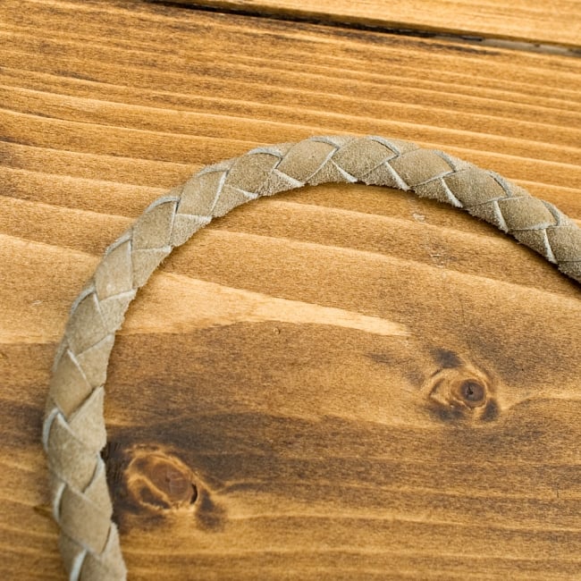 【一点物】アラブのショルダーバッグ-Lサイズ 12 - ストラップはスウェード生地を編みこんで作られています。