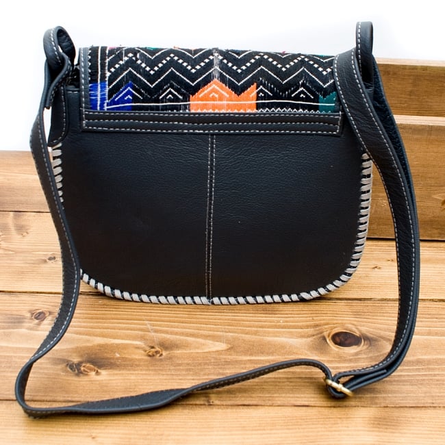 【一点物】アフガニショルダーバッグ-Mサイズ 3 - 裏側はこの様になっています