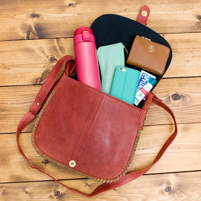 【一点物】アフガニショルダーバッグ-Mサイズ 13 - 長財布や水筒もすっぽり入る大きさで、ちょっとしたお出かけに最適です^^※こちらは柄違いの商品です