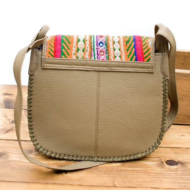 【一点物】アフガニショルダーバッグ-Mサイズ 3 - 裏側はこの様になっています