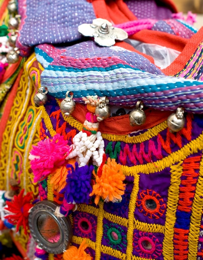 【一点物】アフガニボストン 7 - ミラーやビーズはひび割れ、錆がある場合がございます。他にはないアンティーク感をお楽しみくださいませ。