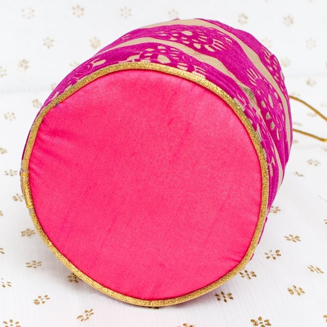 きらきらペイズリーのミニバッグ - ピンク 7 - 底部分はこの様になっています！まんまるが可愛いです！