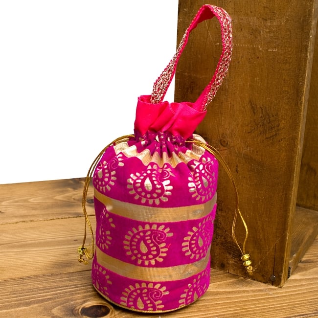 きらきらペイズリーのミニバッグ - ピンクの写真1枚目です。キラキラプリントがとっても可愛いミニバックです！ハンドバッグ,インド バッグ,手提げ バッグ,サリー バッグ,パンジャビドレス バッグ,ラッピング袋,ラッピングバッグ,ギフト袋