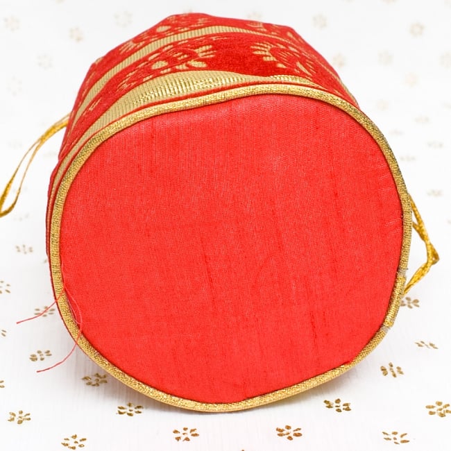 きらきらペイズリーのミニバッグ - レッド 7 - 底部分はこの様になっています!まんまるが可愛いです!