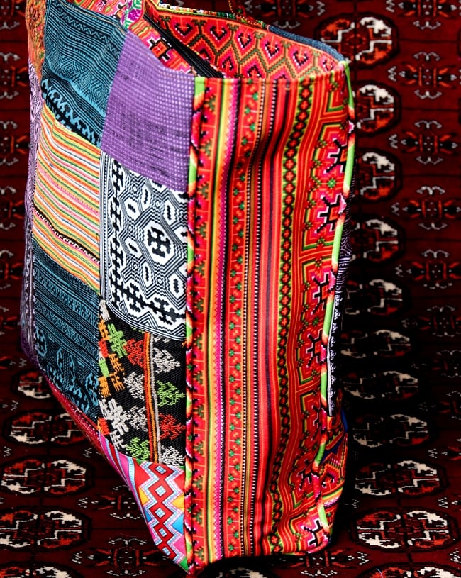 モン族刺繍のスクエア型パッチワークトートバッグ の通販[送料