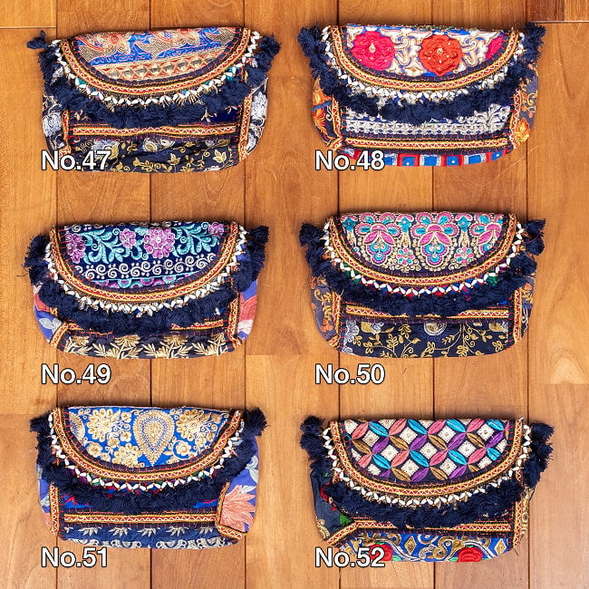 【ブルー・紺系】選べるデザイン!カッチ刺繍のスクエアポシェット 17 - こちらよりお選びください