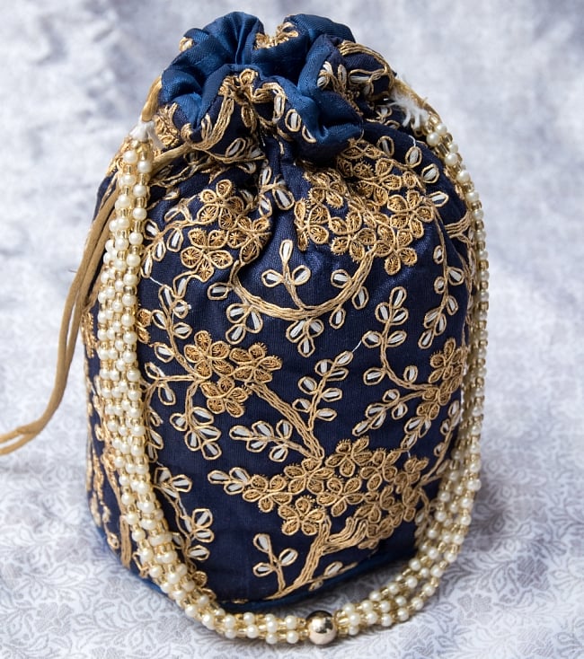インドのきらきらミニバッグ・サリー等へオススメの巾着 - ネイビー 3 - 裏面も同じデザインです