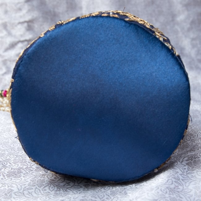 インドのきらきらミニバッグ・サリー等へオススメの巾着 - ネイビー 5 - 底部分はこの様になっています!まんまるが可愛いです!