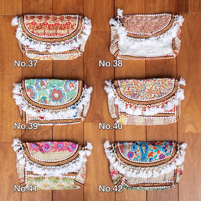 【ホワイト系】選べるデザイン!カッチ刺繍のスクエアポシェット 15 - こちらよりお選び下さい。