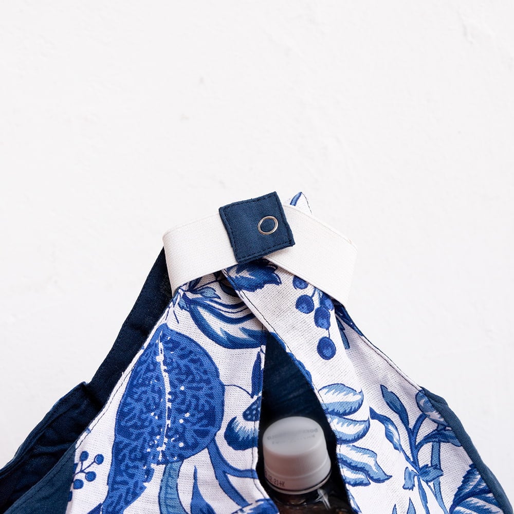 重いものもらくらく！ インドの木版染め　ころんとエコバッグ6枚目の説明写真です