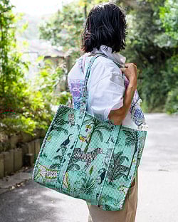 インドの動物！ジャングルプリントのコットンバッグ - サブ2