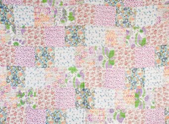 〔インドのパッチワーク〕ラリーキルトの大判マルチクロス〔約230cm×約150cm〕の商品写真