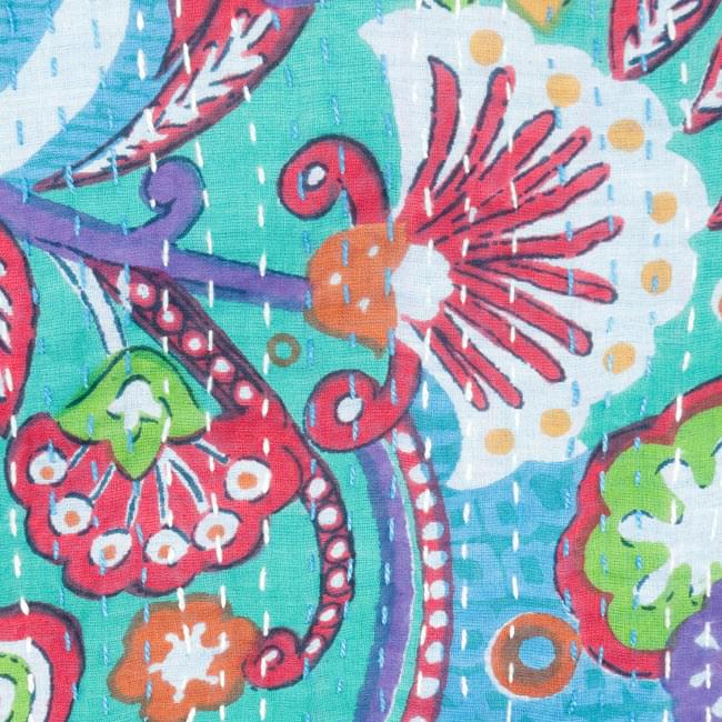 〔インドのパッチワーク〕ラリーキルトの大判マルチクロス〔約230cm×約150cm〕 3 - 生地の拡大写真になります。丁寧に作られております。