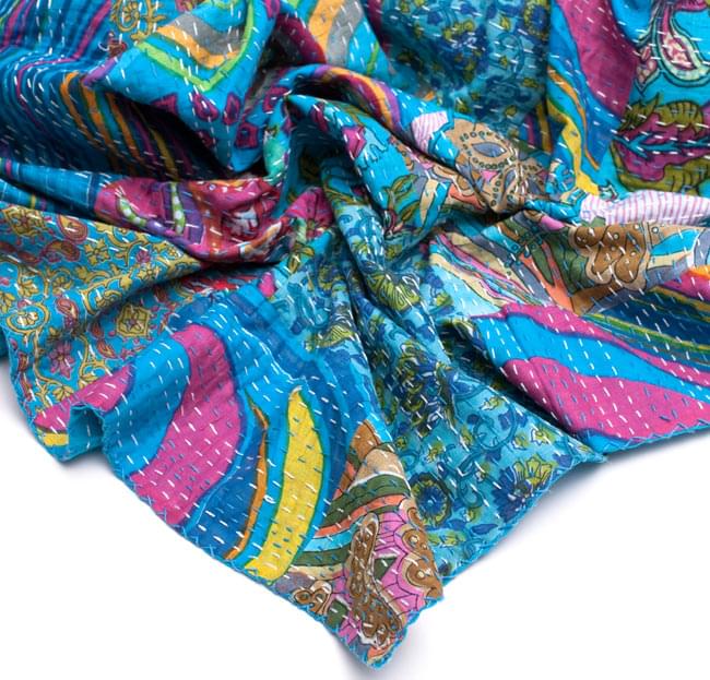 〔インドのパッチワーク〕ラリーキルトの大判マルチクロス〔約230cm×約150cm〕 5 - 縁の部分の写真です。