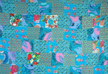 〔インドのパッチワーク〕ラリーキルトの大判マルチクロス〔約230cm×約150cm〕の商品写真