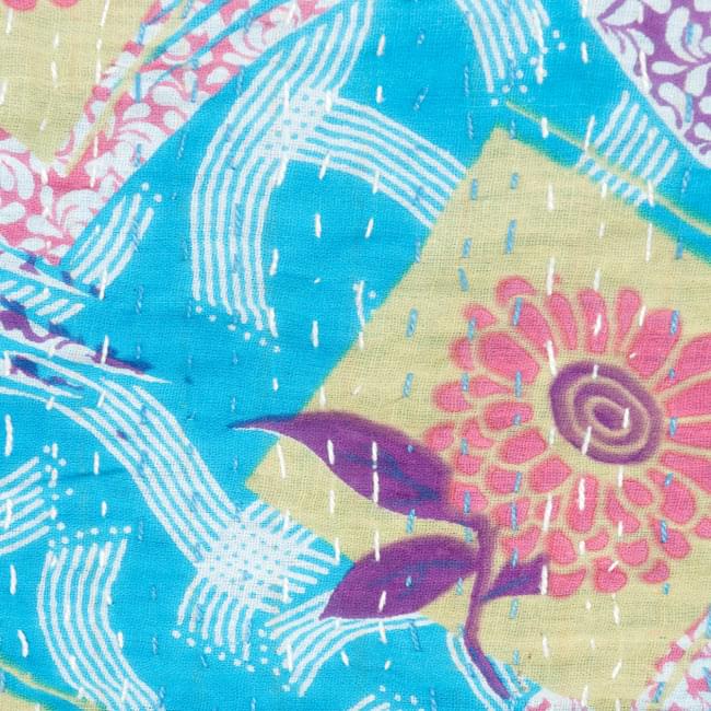 〔インドのパッチワーク〕ラリーキルトの大判マルチクロス〔約230cm×約150cm〕 3 - 生地の拡大写真になります。丁寧に作られております。