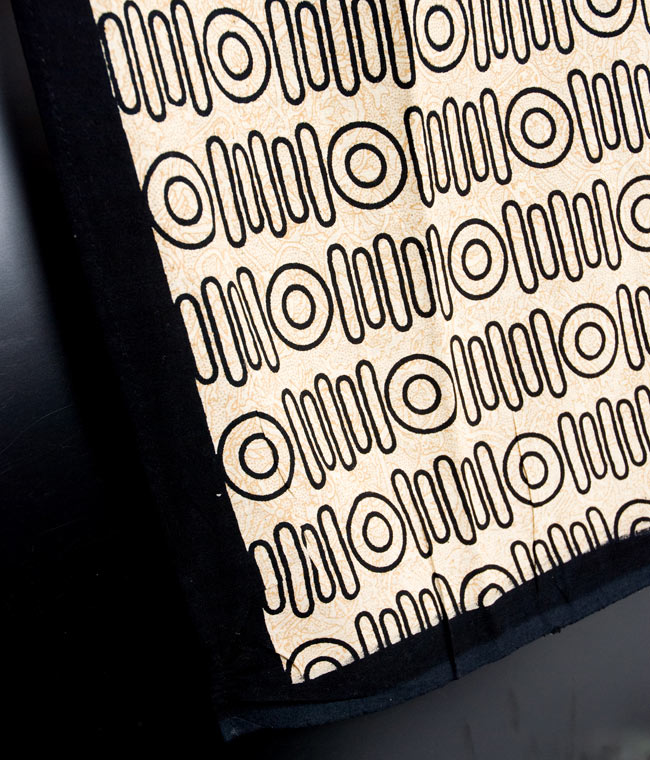 マルチクロス - 円形 象【約205cm×約220cm】 3 - 縁部分の写真です