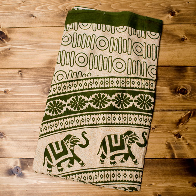 マルチクロス - 円形 象【約205cm×約220cm】 8 - 【選択B】をたたんだ状態の写真です