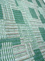 〔約150cm×224cm〕ラリーキルト 手作りカンタ刺繍のソファー＆ベッドカバー - 緑色の商品写真
