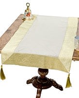 〔約140cm×50cm〕インドの金糸入りテーブルランナー - ベージュホワイトの商品写真