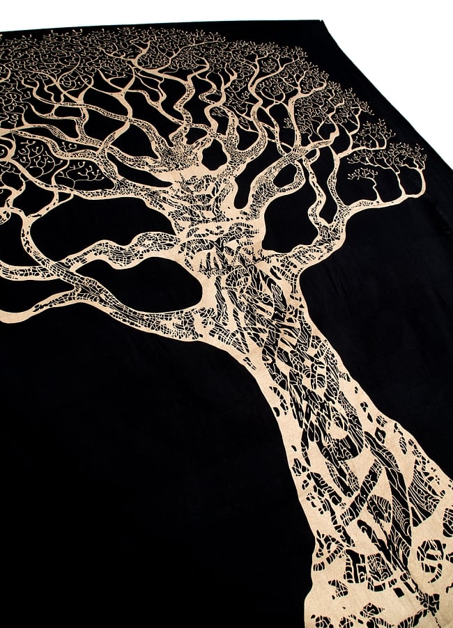 マルチクロス - ゴールドラメ 生命の樹 ツリー・オブ・ライフ〔約225cm×約210cm〕 4 - 斜めに撮ってみたところです