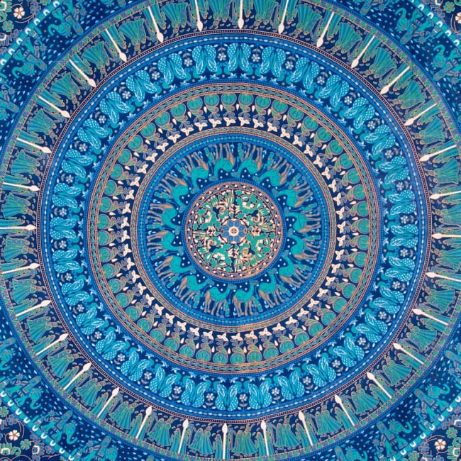 マルチクロス 円形 象と更紗模様〔200cm×134cm〕 2 - 中心部分の拡大写真です。とても迫力があるデザインです。