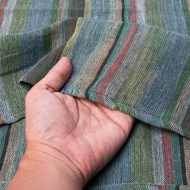 〔225cm×150cm〕柔らか手触りのイタワ織りマルチクロス - オリーブグリーン 4 - 柔らかい手触りながらも強度を感じる厚みです。