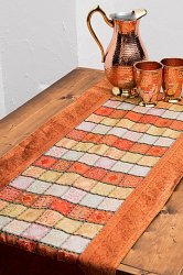 〔約175cm×45cm〕インドの金糸入りテーブルランナー -　 オレンジ×マルチカラー(ID-BDCB-1423)