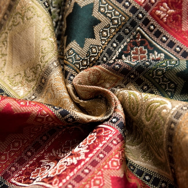 〔約175cm×45cm〕インドの金糸入りテーブルランナー - レッド×マルチカラー 7 - しっかりとした質感で作られています。