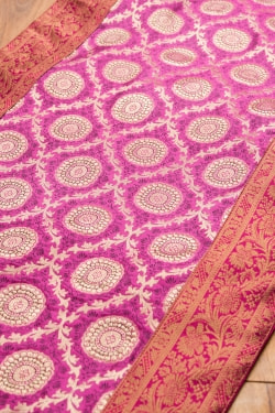 〔約175cm×45cm〕インドの金糸入りテーブルランナー -　ピンク×サークル大 - サブ5
