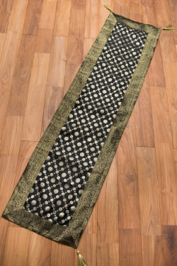 〔約175cm×45cm〕インドの金糸入りテーブルランナー -　ブラック×サークル - サブ4