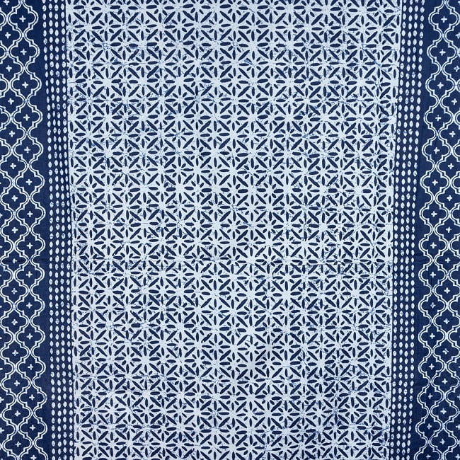 マルチクロス - ろうけつ染め風 伝統模様〔138cm×212〕大きな布 4 - 拡大写真です