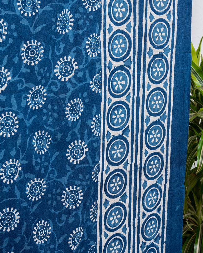 マルチクロス - 藍染め　更紗模様〔147cm×225〕大きな布 5 - 細部の写真です