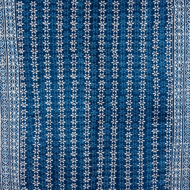 マルチクロス - 藍染め　小花模様〔147cm×220〕大きな布 4 - 拡大写真です