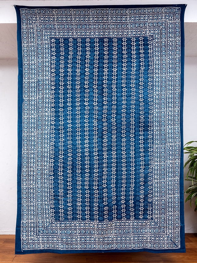 マルチクロス - 藍染め 小花模様〔147cm×220〕大きな布の写真