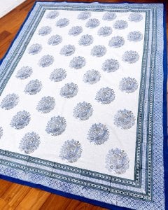 ジャイプル　職人手作り　インド伝統の木版染め更紗マルチクロス〔約220cm×約152cm〕美しい色彩　ボタニカル　テーブルクロス　ベッドカバー　ソファーカバー　パーテーションなどへ