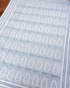 ジャイプル　職人手作り　インド伝統の木版染め更紗マルチクロス〔約225cm×約155cm〕美しい色彩　ボタニカル　テーブルクロス　ベッドカバー　ソファーカバー　パーテーションなどへ