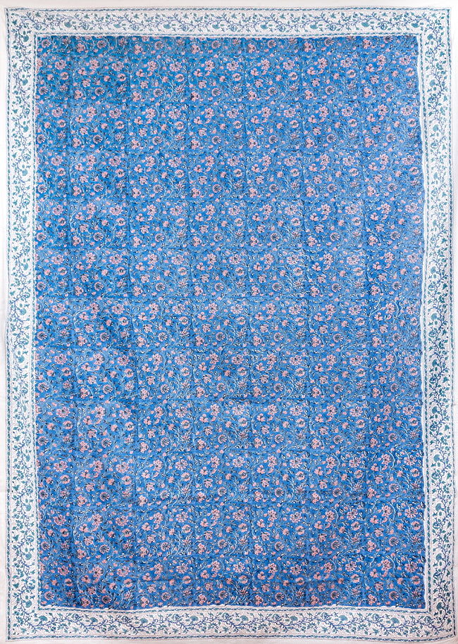 ジャイプル　職人手作り　インド伝統の木版染め更紗マルチクロス〔約225cm×約152cm〕美しい色彩　ボタニカル　テーブルクロス　ベッドカバー　ソファーカバー　パーテーションなどへ 2 - 全体写真です