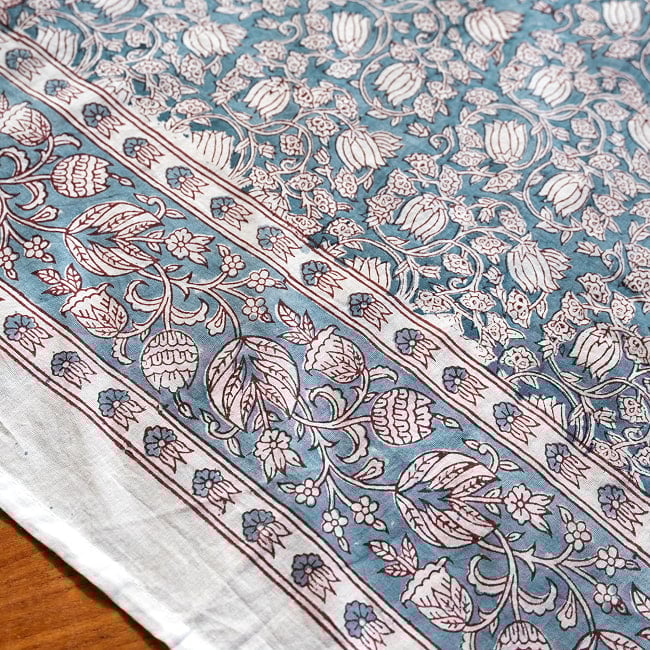 〔各色あり〕使い方は自由！ウッドブロックプリントのマルチクロス〔約180cm×約110cm〕 6 - 縁のデザインも素敵です
