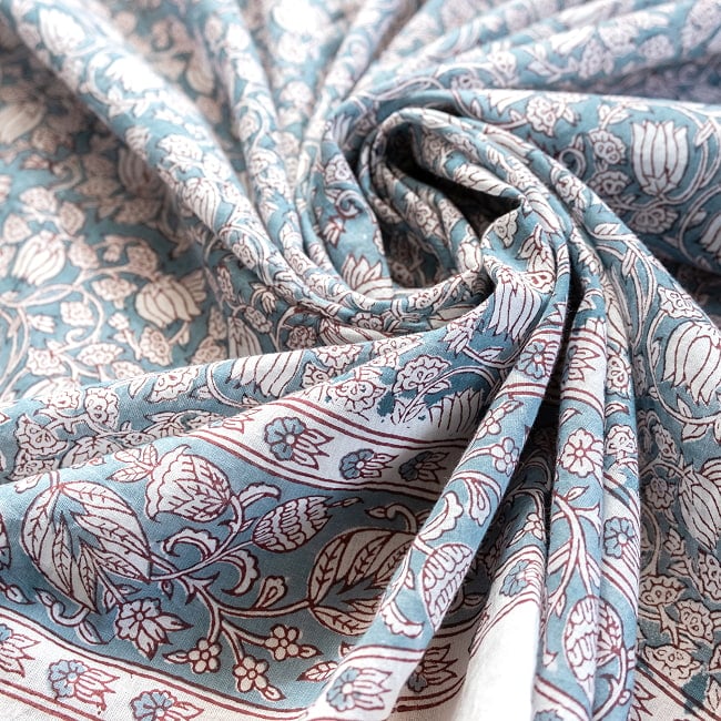 〔各色あり〕使い方は自由！ウッドブロックプリントのマルチクロス〔約180cm×約110cm〕 8 - 柔らかい質感です