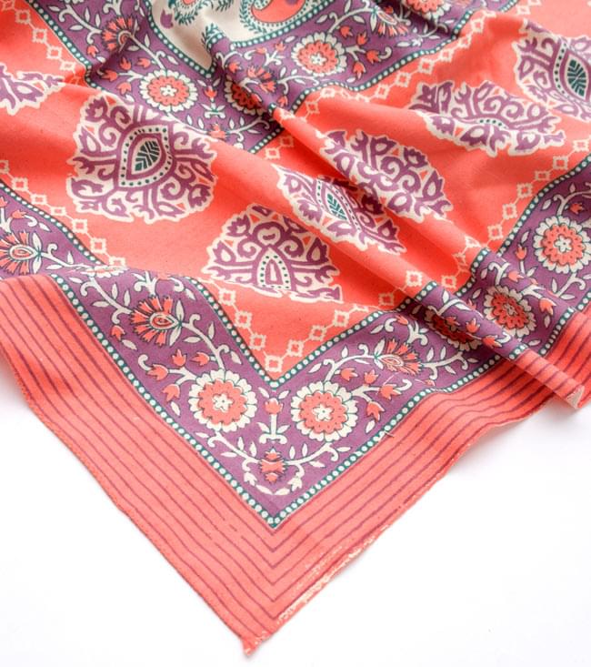 インド綿のマルチクロス - ペイズリー(サーモンピンク)【240cm×150cm】 3 - 縁の部分の拡大写真です。