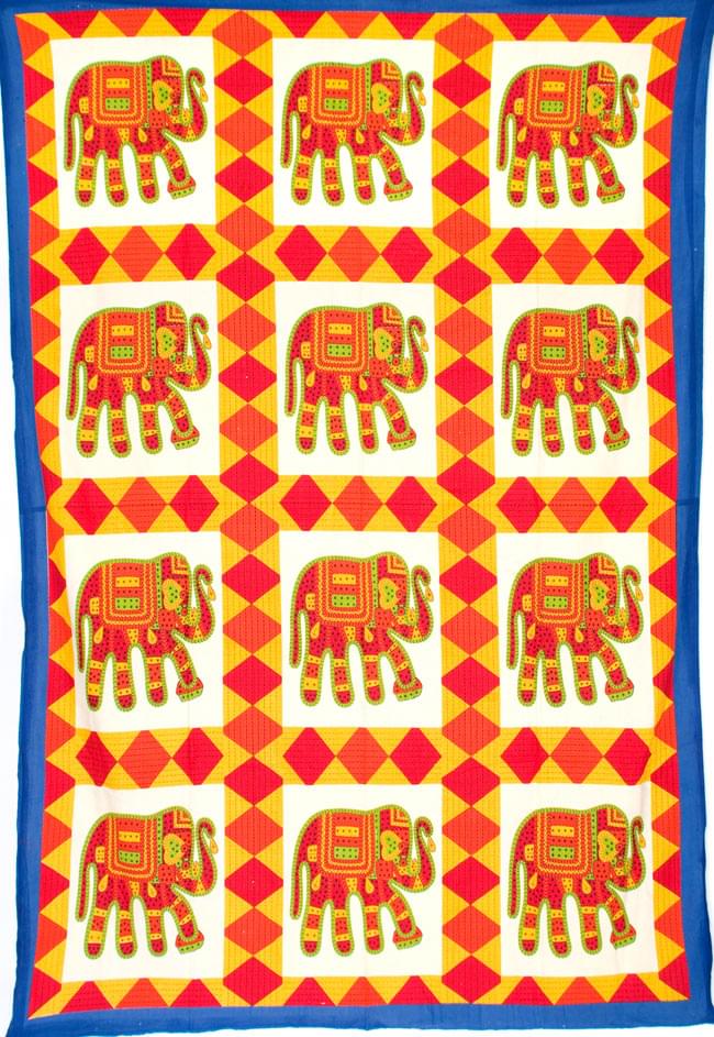 【新品】インド　古布ザリ刺繍パッチワーク クロス（象） インド綿のマルチクロス - パッチワーク風ぞうさん（赤×緑）【240cm