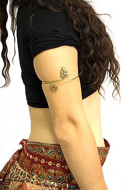 ナーガのゴールドバングル - サブ3