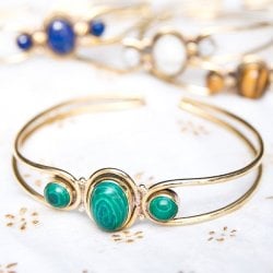 インドの天然石付きメタルバングル(ID-BNGL-656)