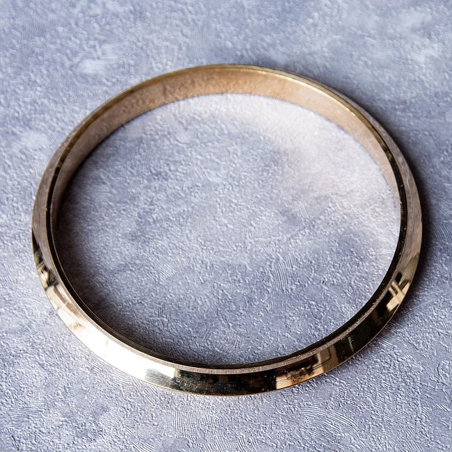 インドの真鍮製バングル ブラスカダ - Brass Kada 薄型 3 - 上から観てみました。